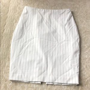 Express black and white comfy pencil skirt